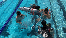 Tỉ phú Elon Musk gửi 'tàu ngầm trẻ em' đến Thái Lan hỗ trợ giải cứu đội bóng